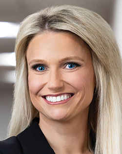 Lyndsey Bates